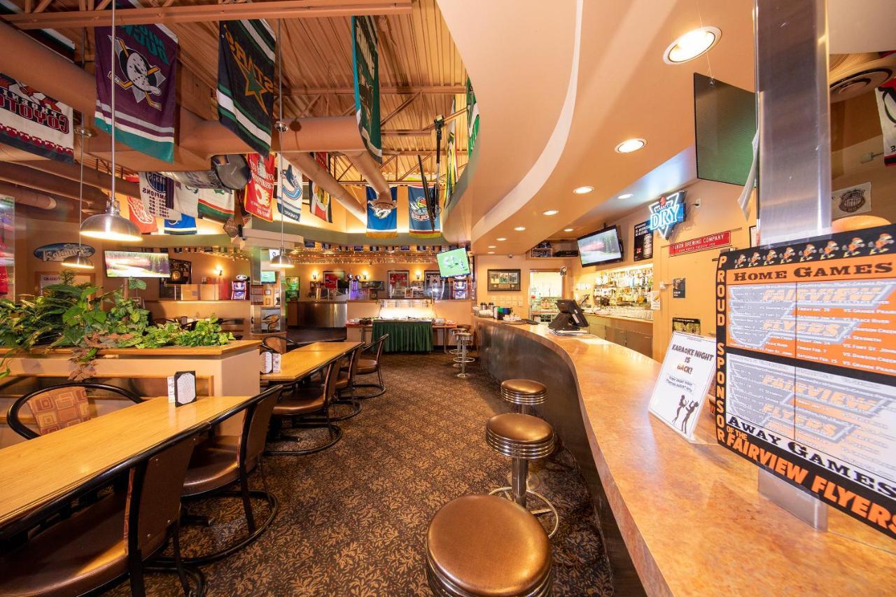 Dunvegan Inn & Suites Fairview Esterno foto